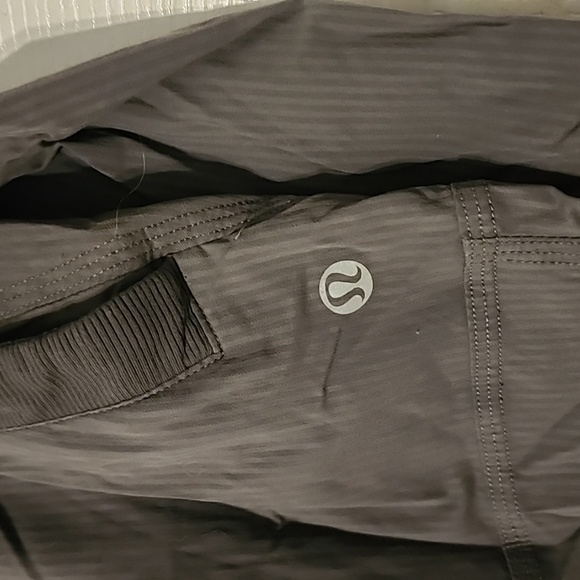 Lululemon Unlined Joggers, size 4, bootcut - Picture 2 of 4